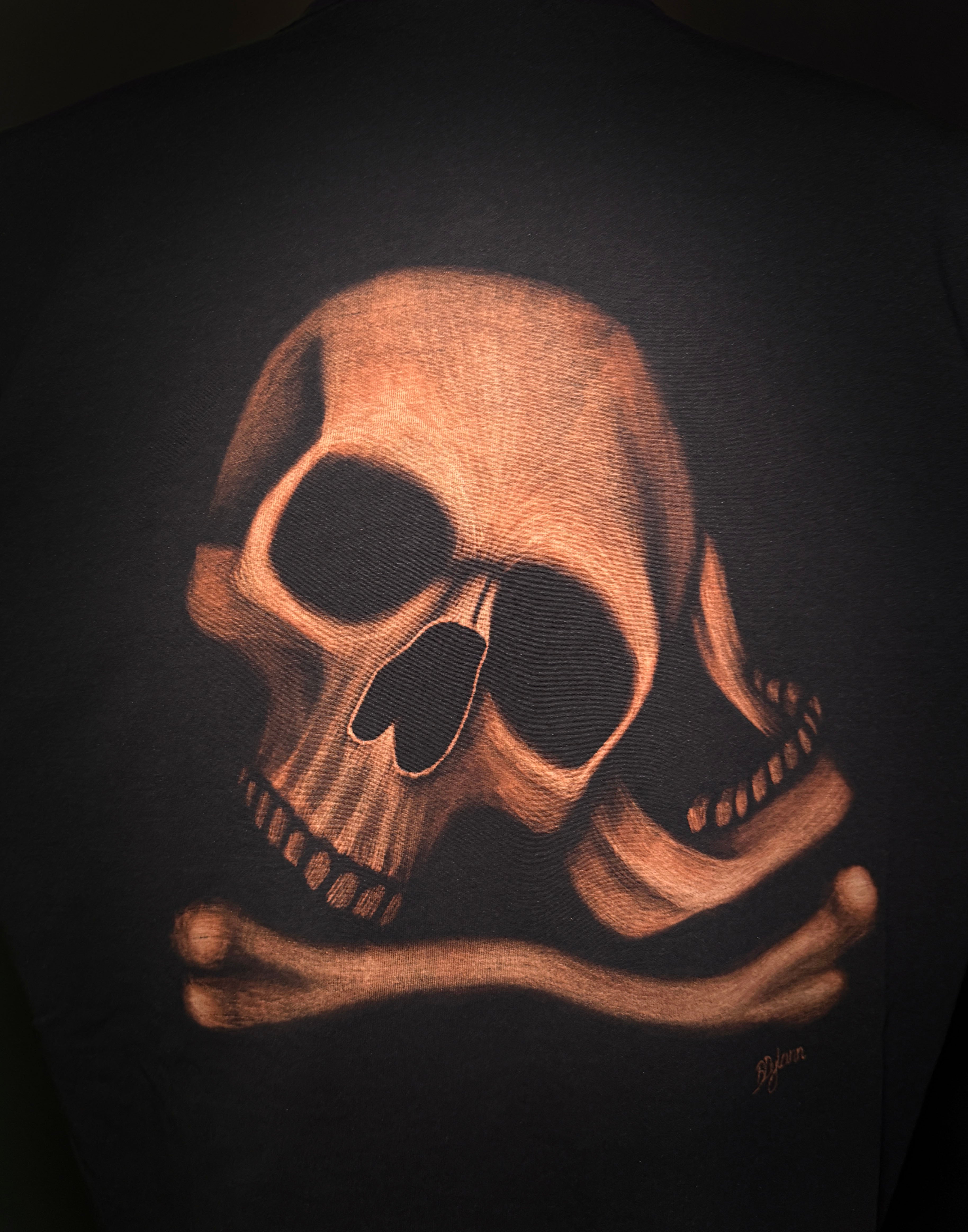 L T-Shirt - JOHN DOE